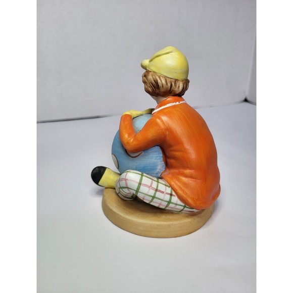 Vintage Lefton China Collectables 4.5" Clown Holding Ball Hand Painted 02355 - Picture 3 of 8